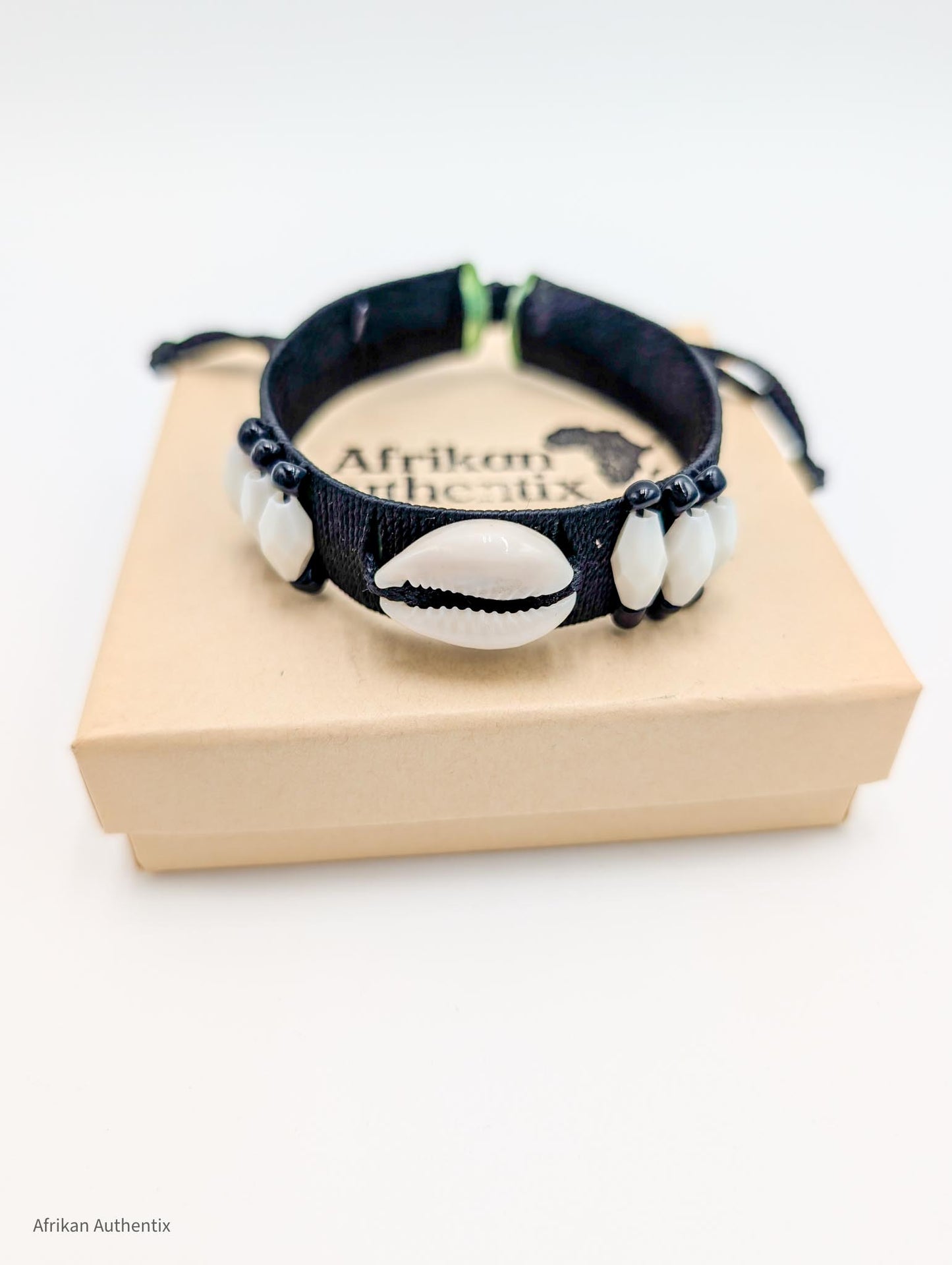 Men’s Cowrie Shell Bracelet