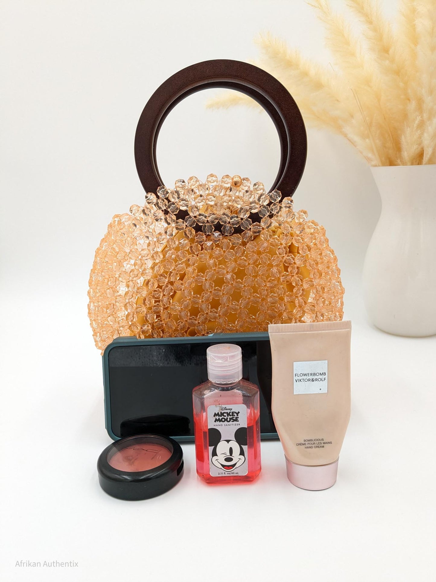 Peach beaded bag with wooden handle | alfayed