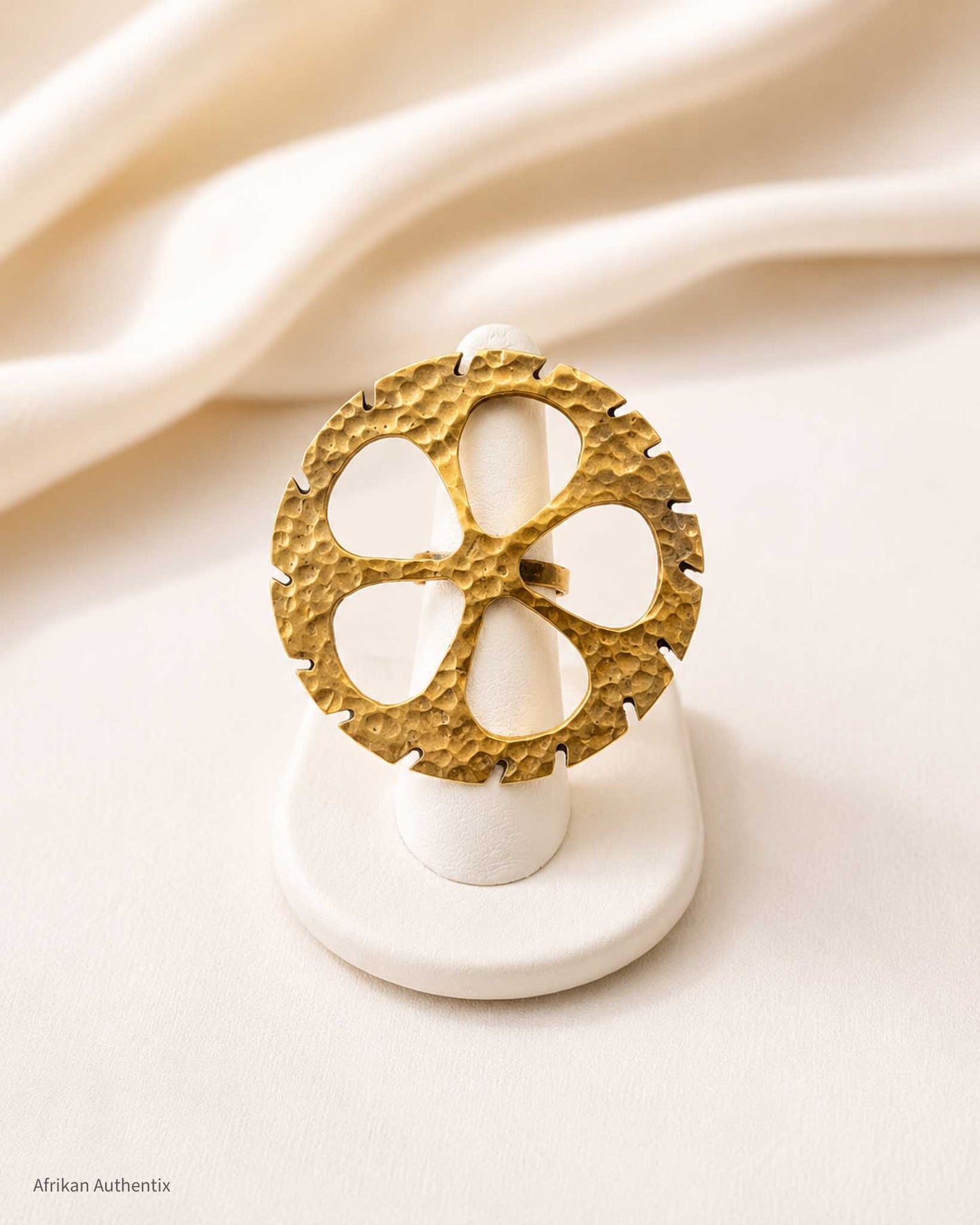 Kaluwa Geometric Ring