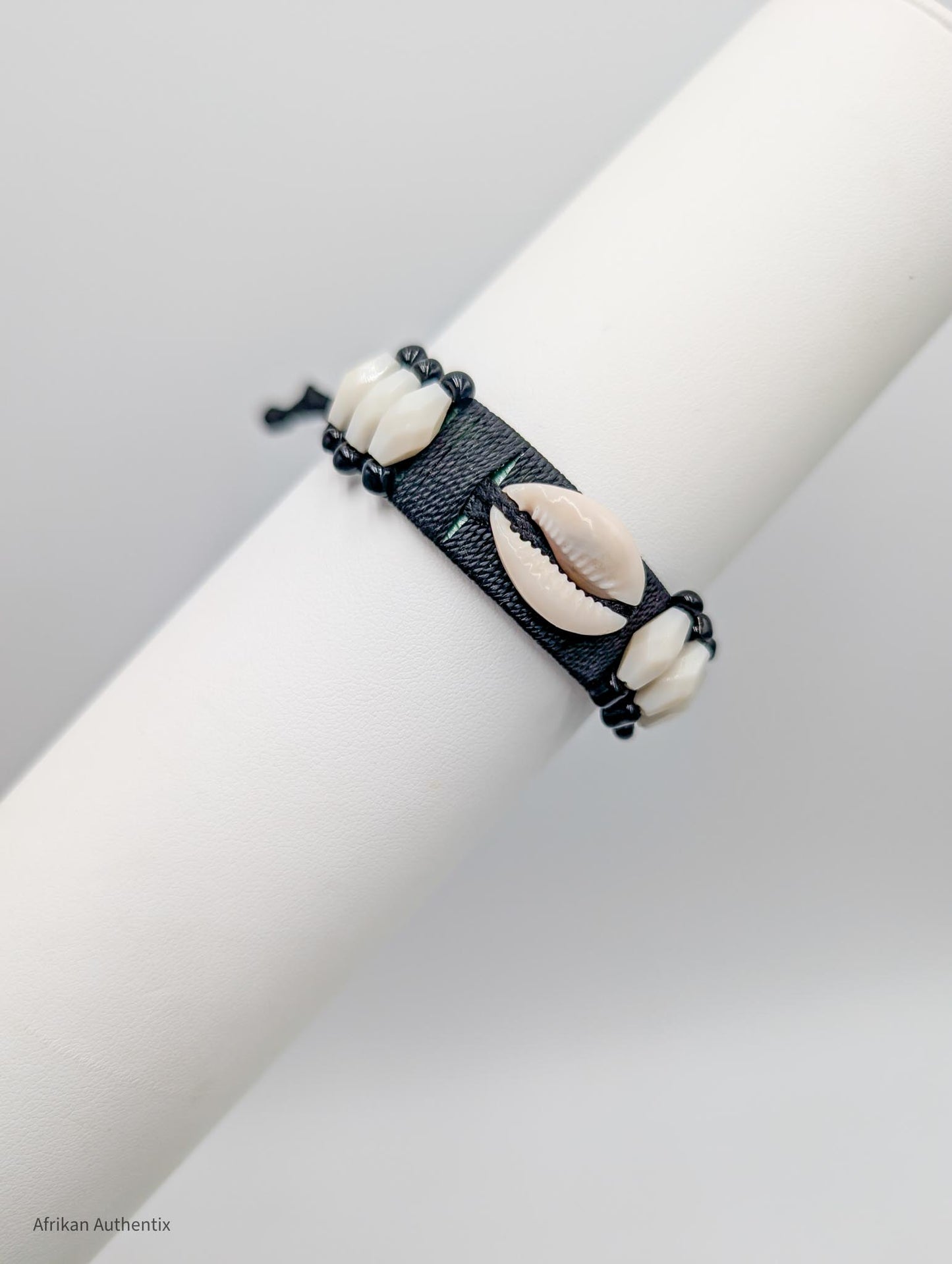 Men’s Cowrie Shell Bracelet