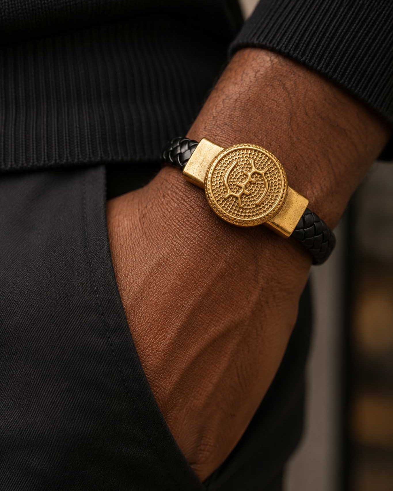 men's engraved leather bracelet