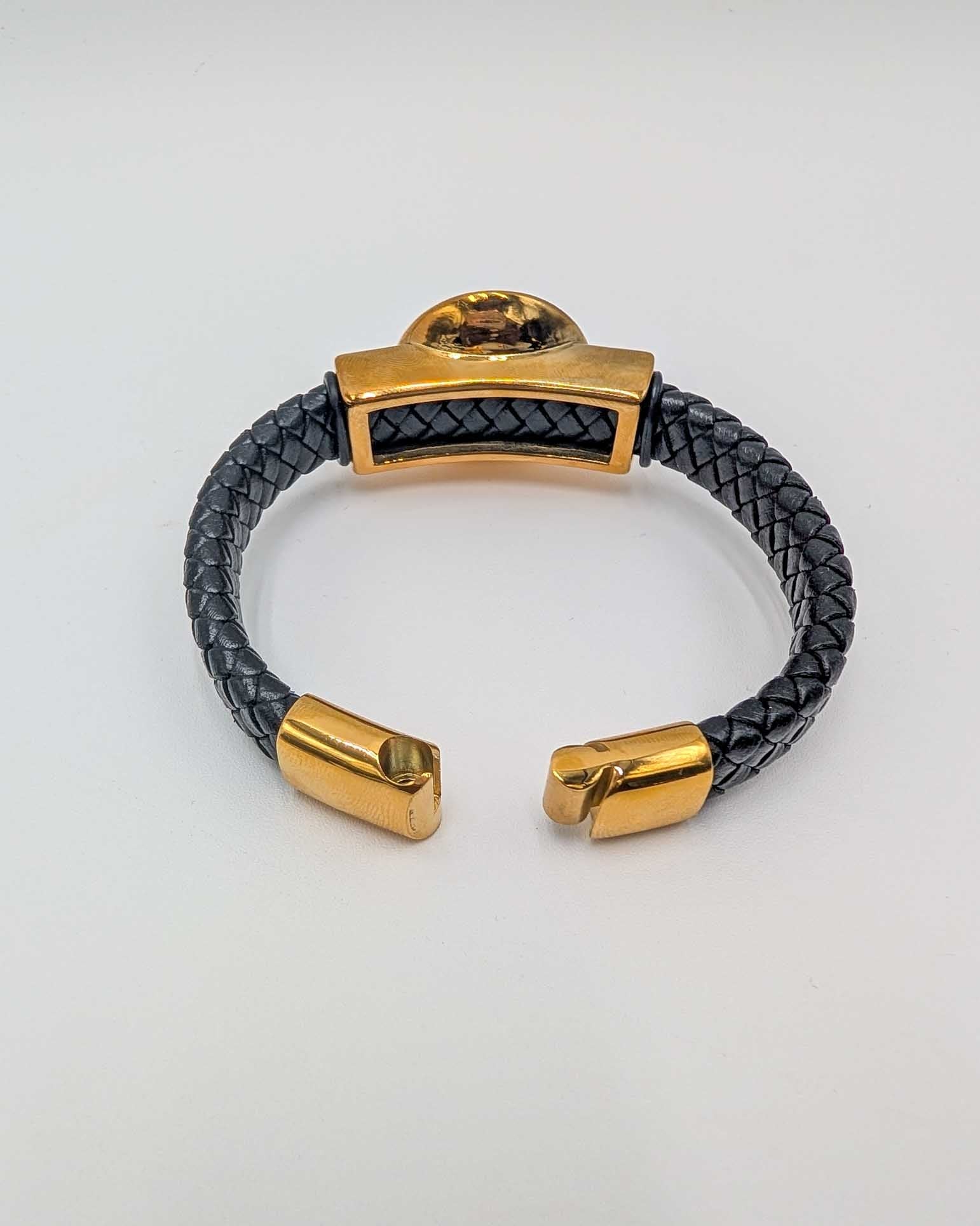 men's engraved leather bracelet