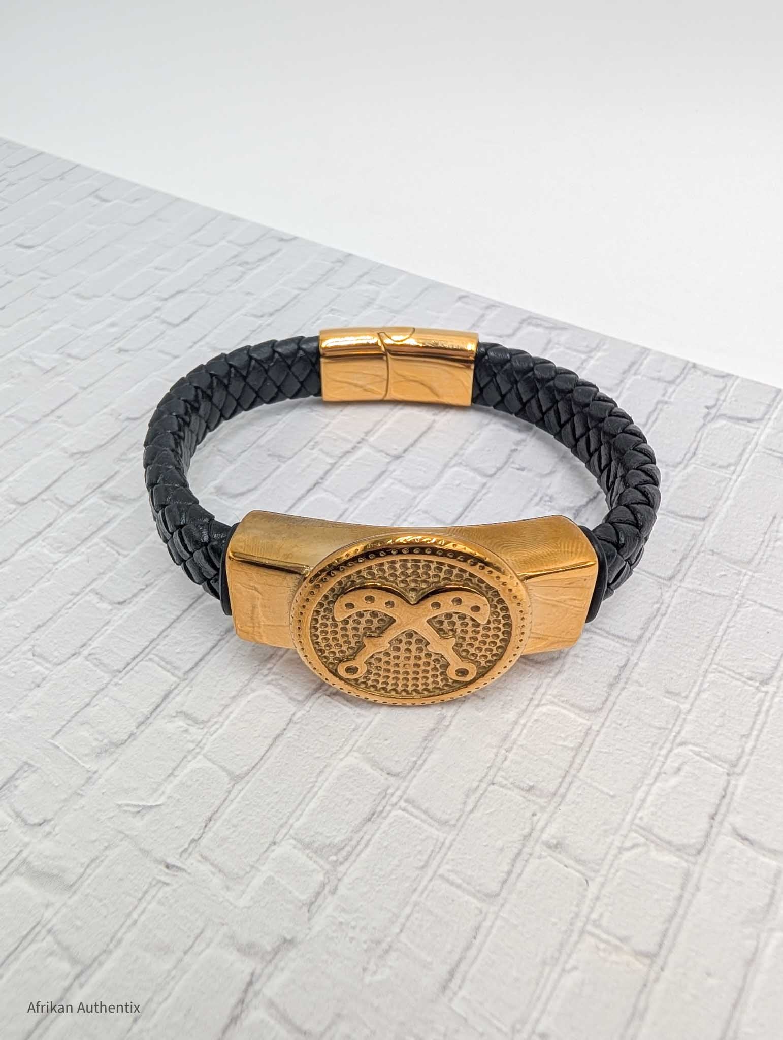 Men's engraved leather bracelet