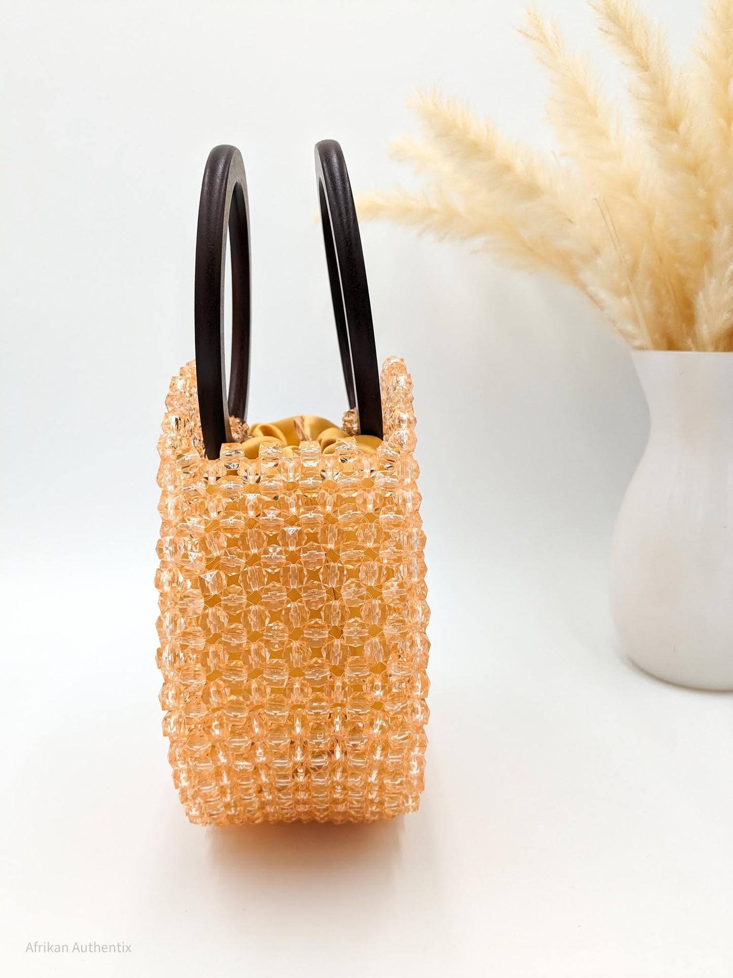 Peach beaded bag with wooden handle | alfayed